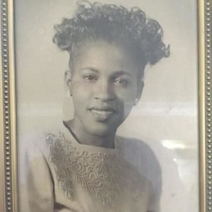 Meet your Posher, Semone